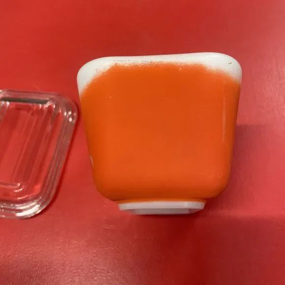 Vintage PYREX Refrigerator Storage Dish – 501 B – Red - Picture 3 of 8